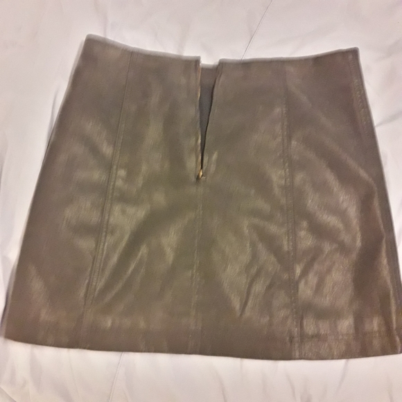 NWT Mini Skirt Faux Suede Leather Vinyl Zipper L - Picture 9 of 14